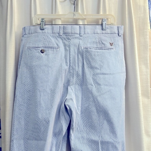 Men’s Blue & White Pin Striped Oxford Golf Stretch Cotton & Spandex Golf Pants - Picture 4 of 8